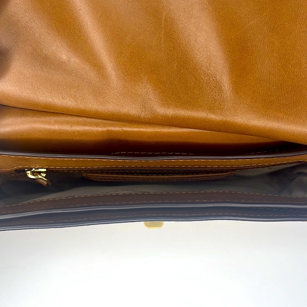 MICHAEL KORS SIGNATURE CROSSBODY MESSENGER BAG - Picture 5 of 9